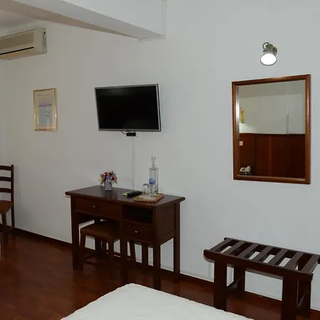 Estalagem Sequeira Bed and Breakfast