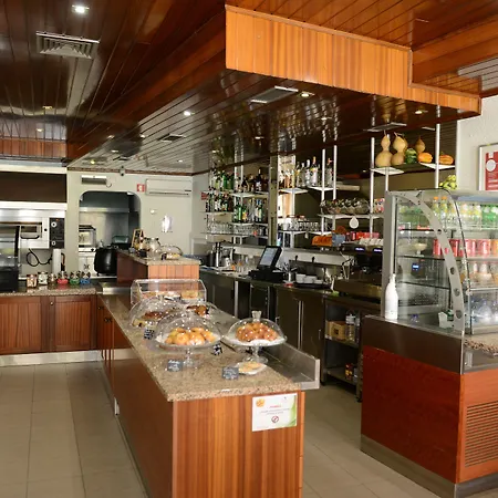 Bed & Breakfast Estalagem Sequeira 3*