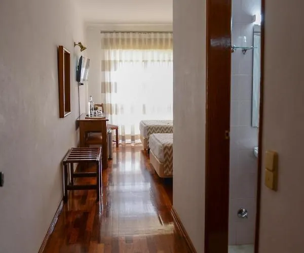 Bed & Breakfast Estalagem Sequeira