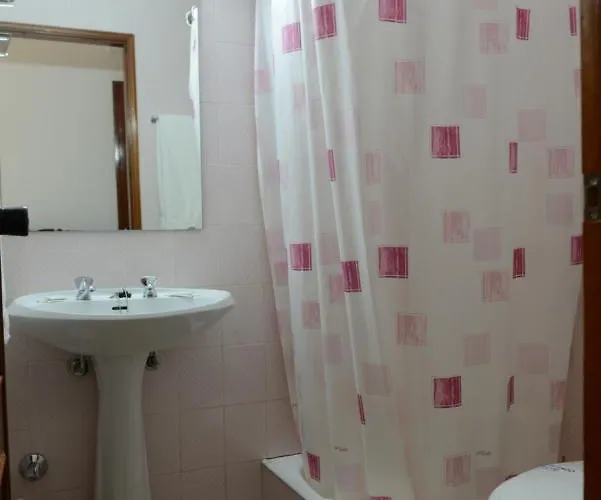 Estalagem Sequeira Bed & Breakfast 3*